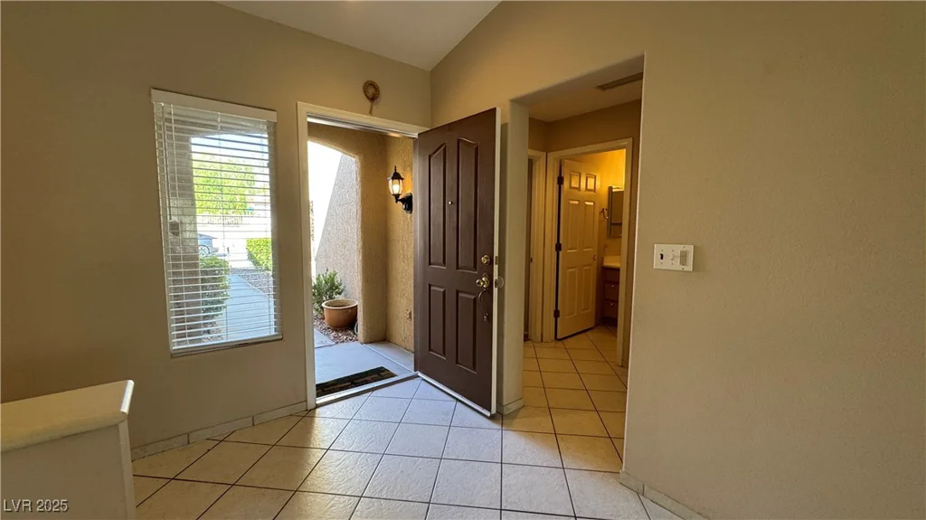 2202 Spring Water, Las Vegas, NV 89134