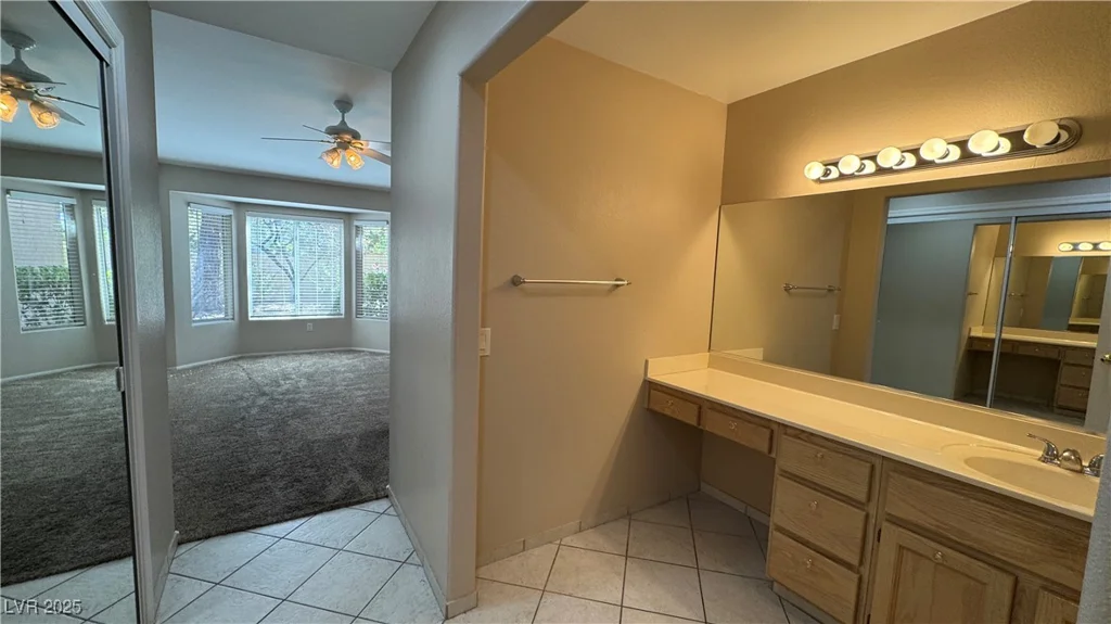 2202 Spring Water, Las Vegas, NV 89134