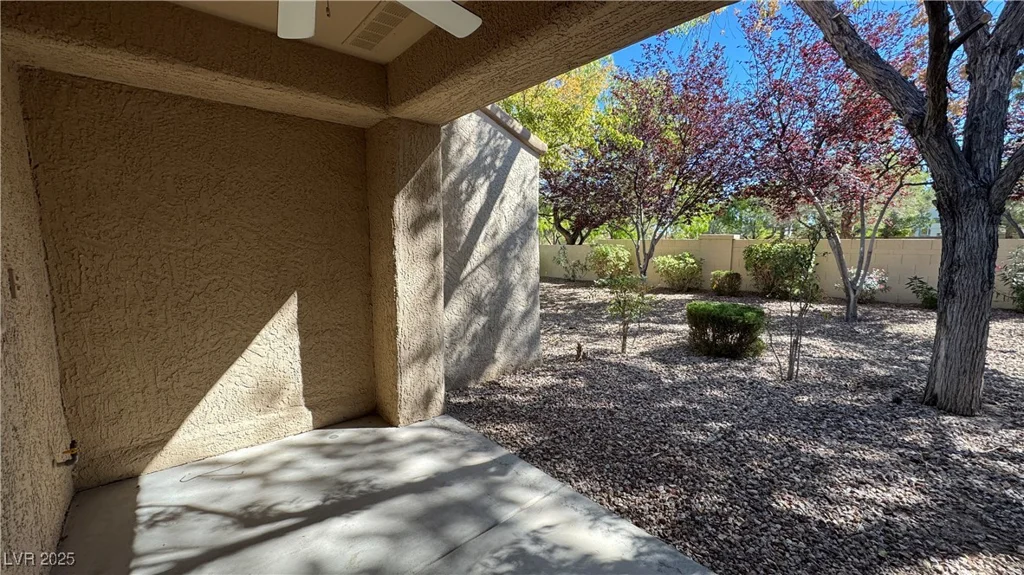 2202 Spring Water, Las Vegas, NV 89134