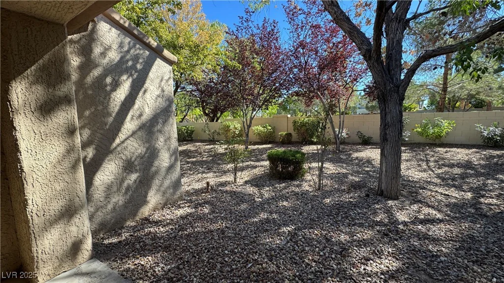 2202 Spring Water, Las Vegas, NV 89134