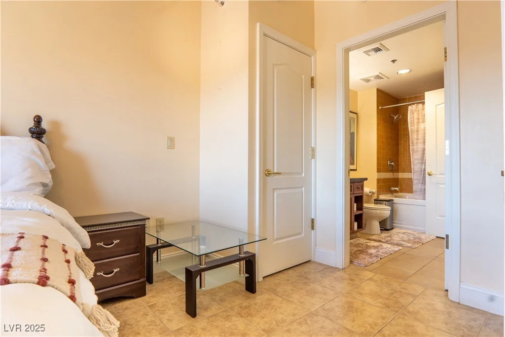 30 Strada Di Villaggio, Henderson, NV 89011
