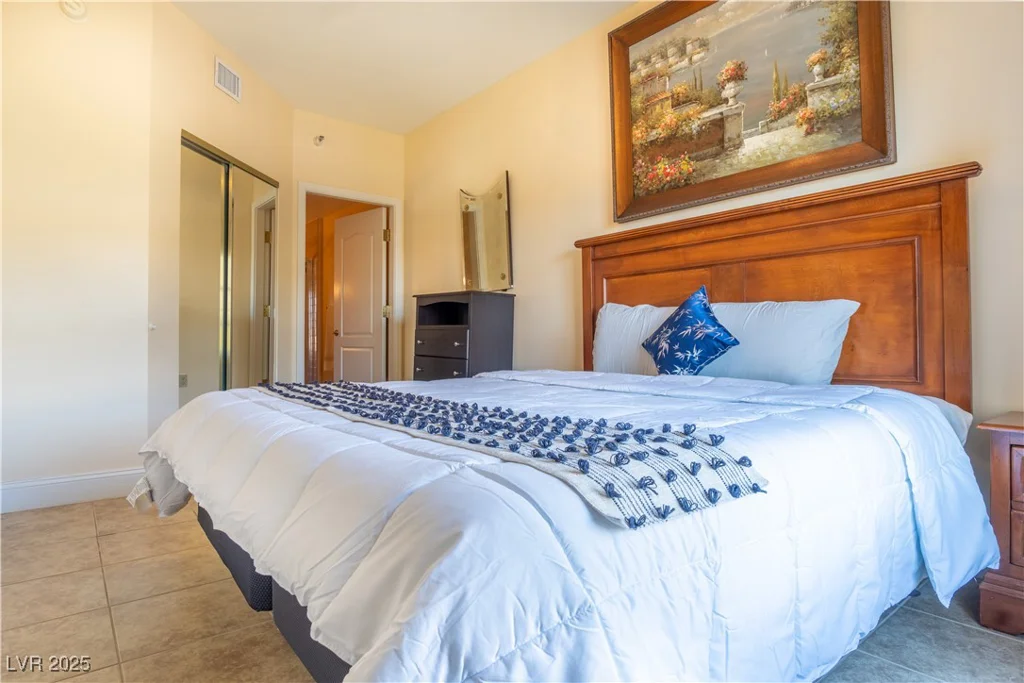 30 Strada Di Villaggio, Henderson, NV 89011