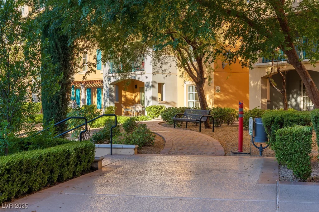 30 Strada Di Villaggio, Henderson, NV 89011