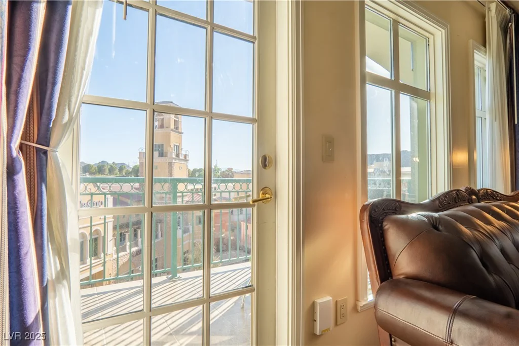 30 Strada Di Villaggio, Henderson, NV 89011