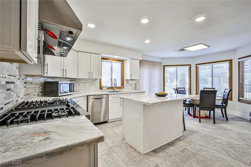 7772 Boca Raton, Las Vegas, NV 89113