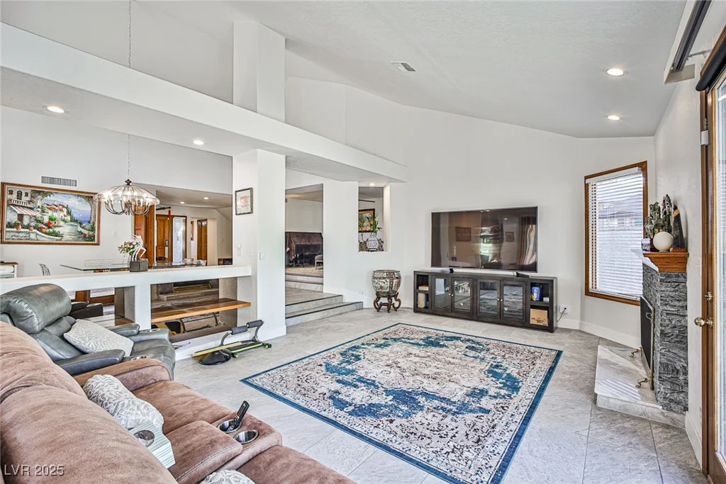 7772 Boca Raton, Las Vegas, NV 89113
