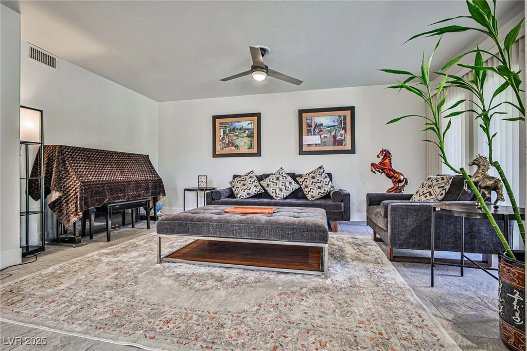 7772 Boca Raton, Las Vegas, NV 89113