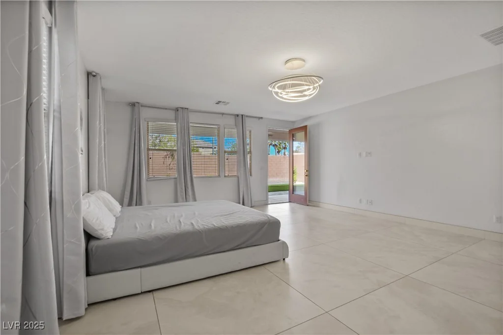 7324 WHITE BLOOM, Las Vegas, NV 89117