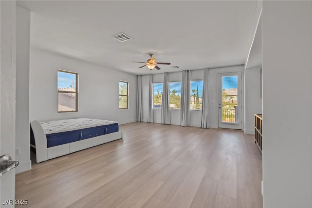 7324 WHITE BLOOM, Las Vegas, NV 89117