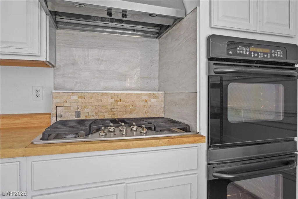 7324 WHITE BLOOM, Las Vegas, NV 89117