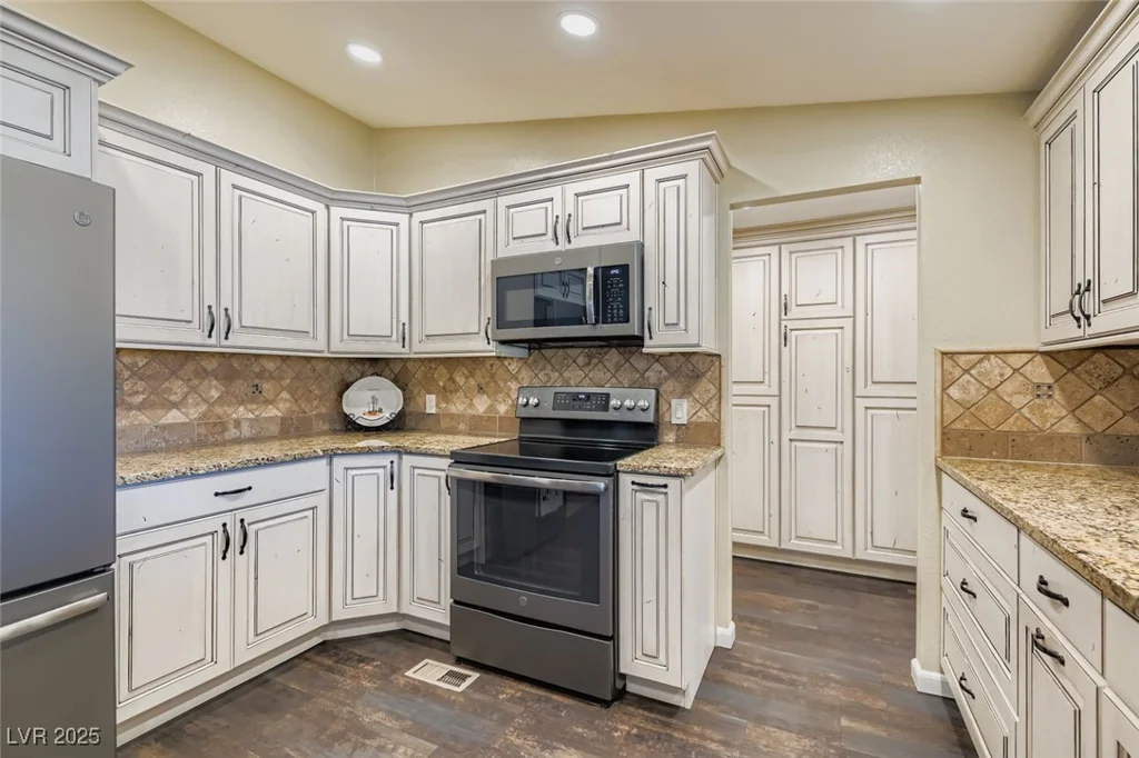 12992 State Hwy 160, Las Vegas, NV 89161