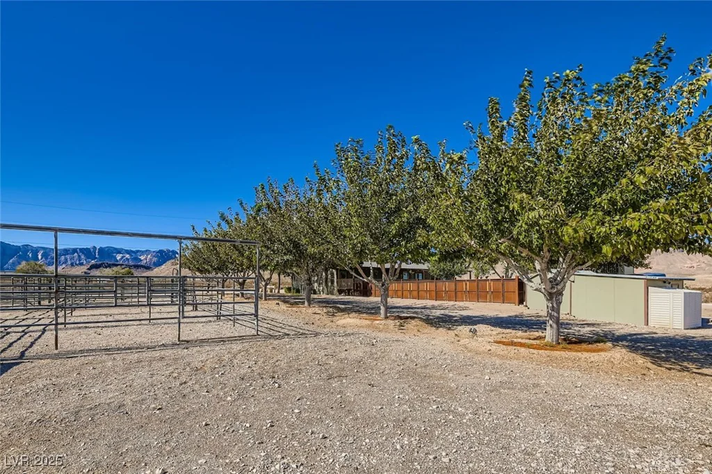 12992 State Hwy 160, Las Vegas, NV 89161