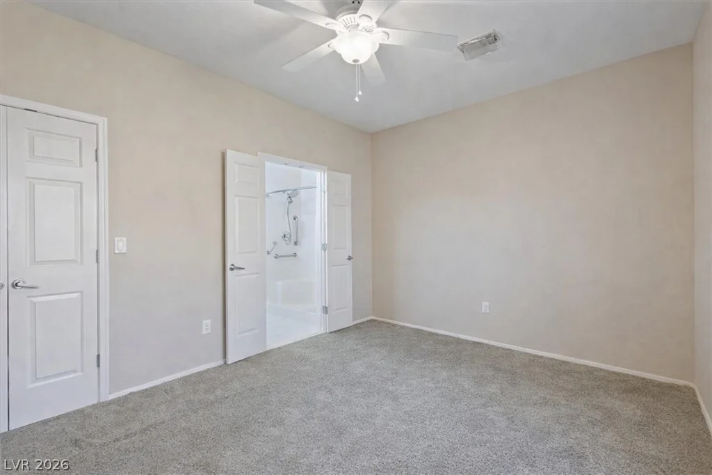 7945 Woodlark, North Las Vegas, NV 89084