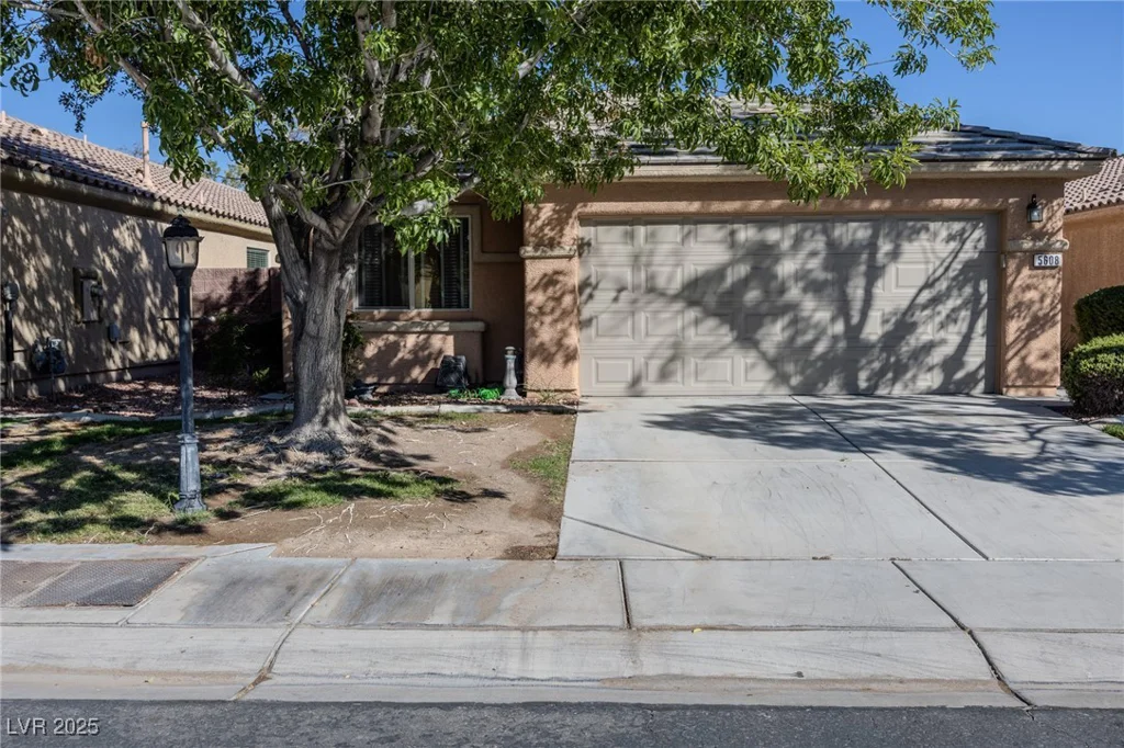 5608 Crowbush Cove, Las Vegas, NV 89122