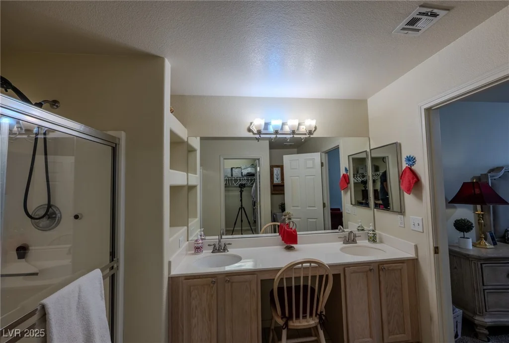 5608 Crowbush Cove, Las Vegas, NV 89122