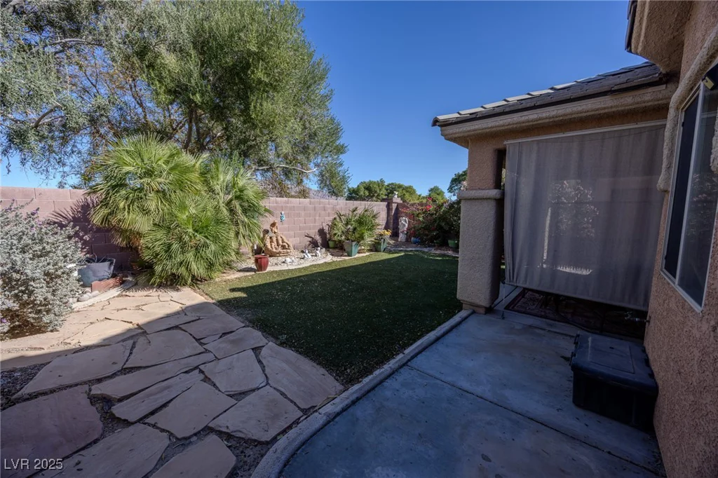 5608 Crowbush Cove, Las Vegas, NV 89122
