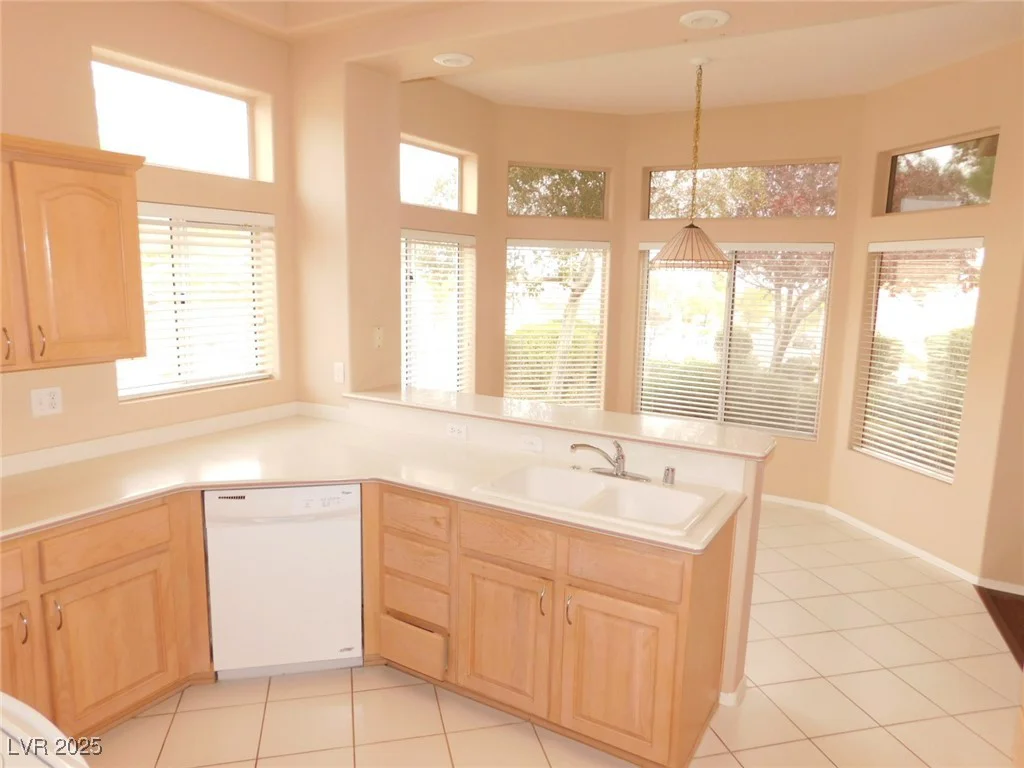 3028 Isaac River, Las Vegas, NV 89134
