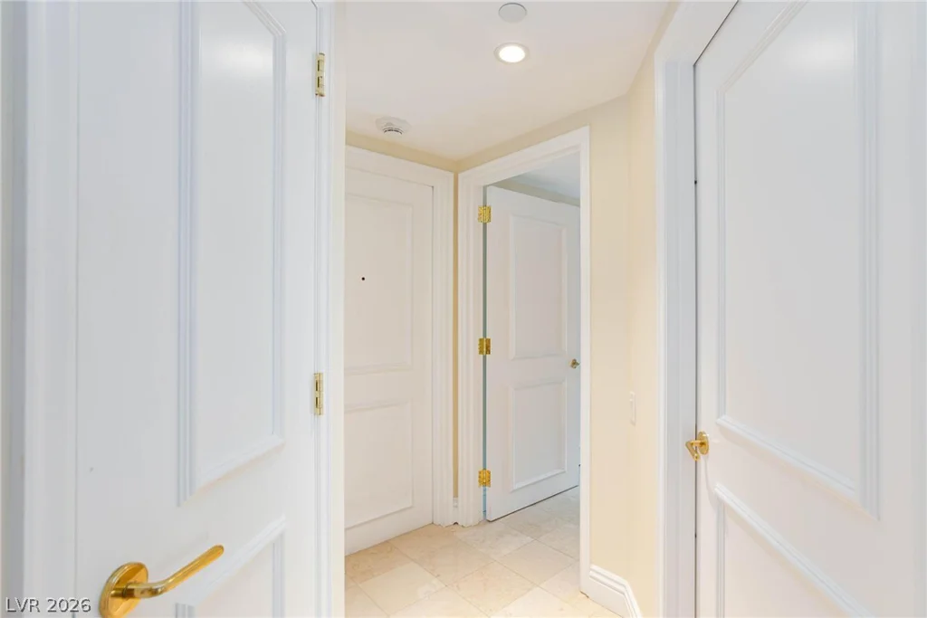 2747 Paradise, Las Vegas, NV 89109