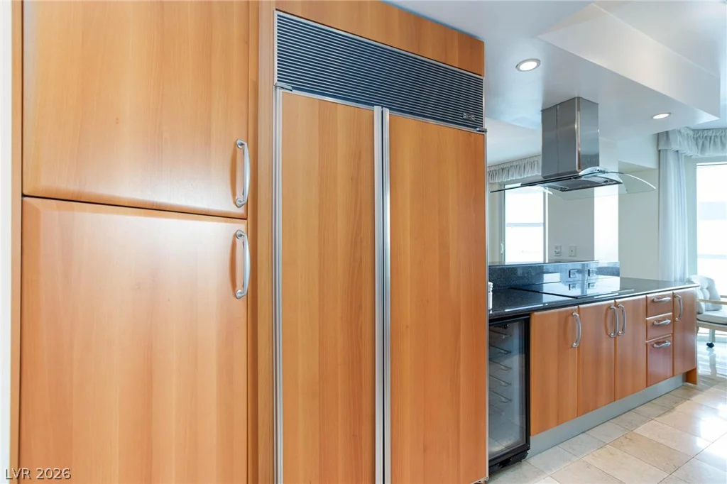2747 Paradise, Las Vegas, NV 89109