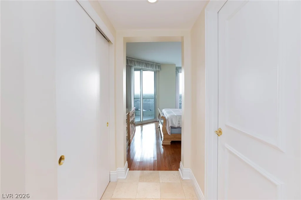 2747 Paradise, Las Vegas, NV 89109