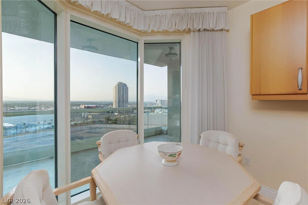 2747 Paradise, Las Vegas, NV 89109