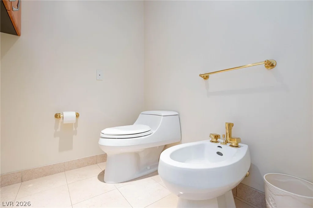 2747 Paradise, Las Vegas, NV 89109