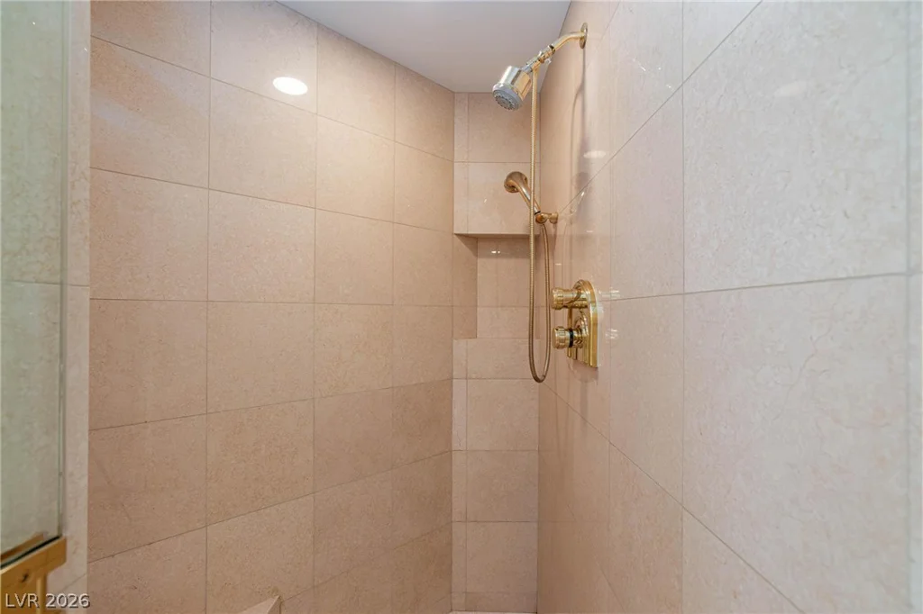 2747 Paradise, Las Vegas, NV 89109