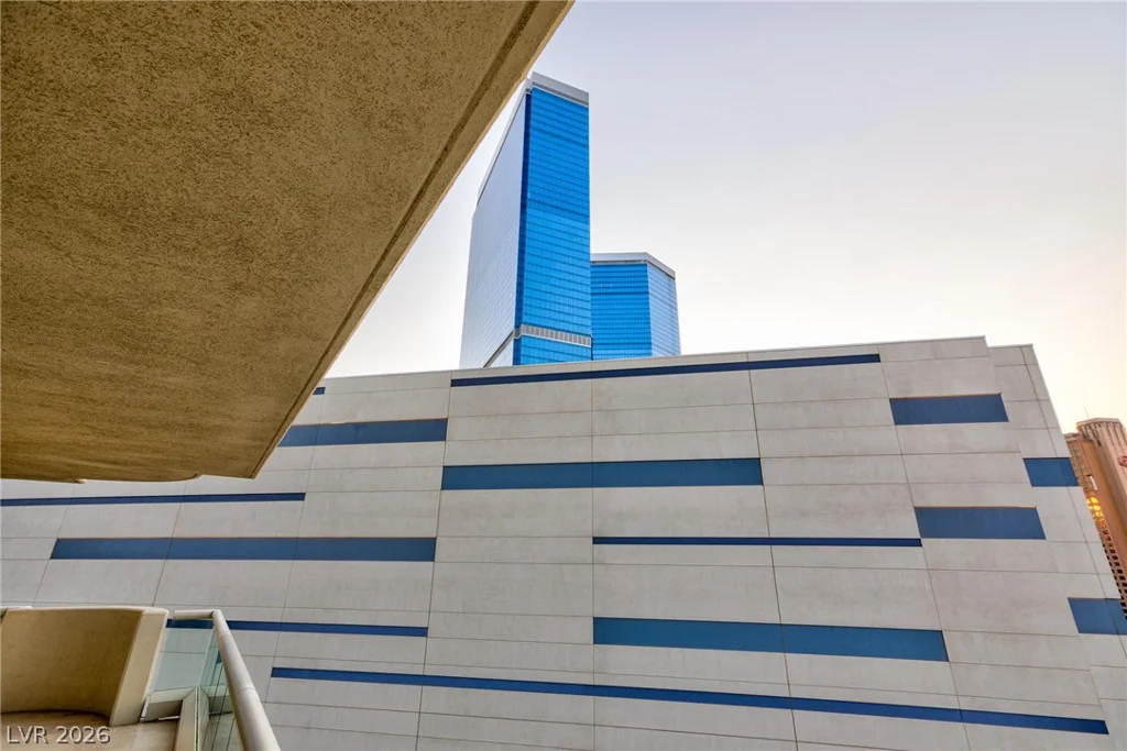 2747 Paradise, Las Vegas, NV 89109