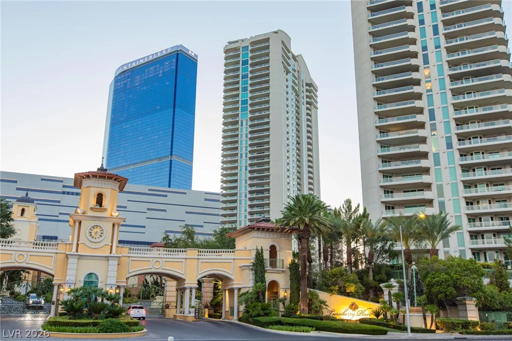 2747 Paradise, Las Vegas, NV 89109