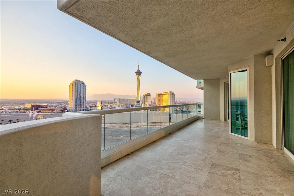 2747 Paradise, Las Vegas, NV 89109