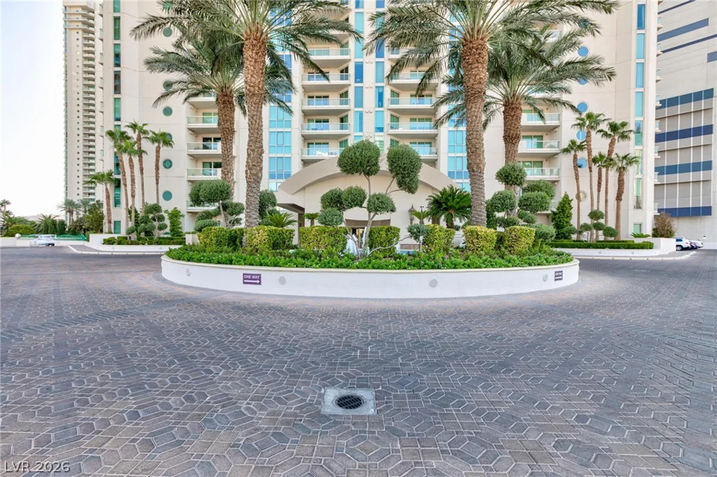 2747 Paradise, Las Vegas, NV 89109