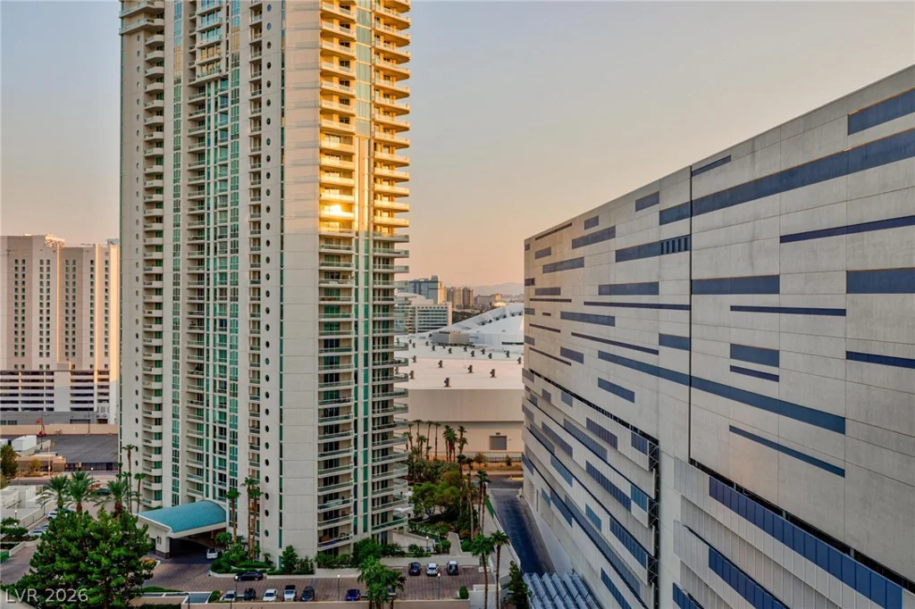 2747 Paradise, Las Vegas, NV 89109