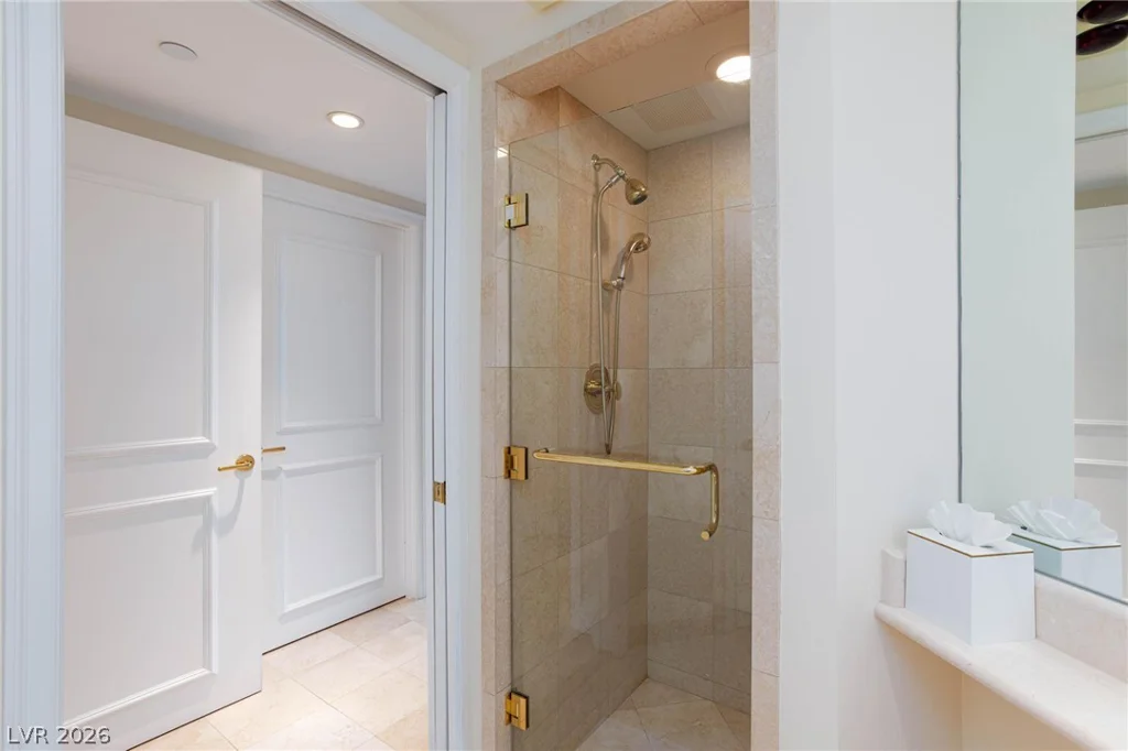 2747 Paradise, Las Vegas, NV 89109