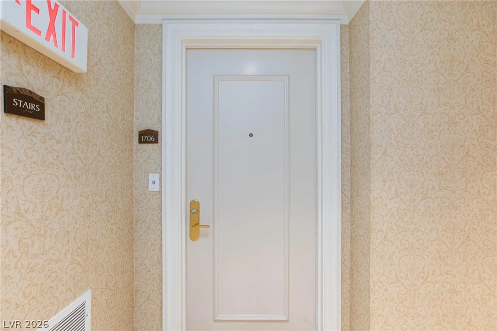 2747 Paradise, Las Vegas, NV 89109