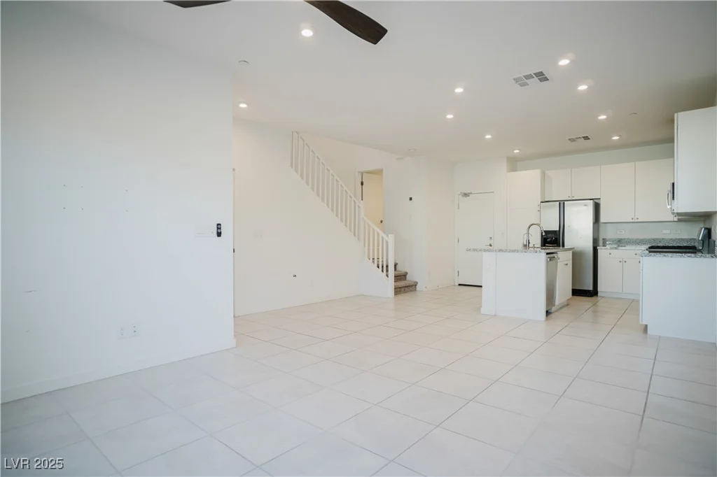 4346 Coachwood, Las Vegas, NV 89141