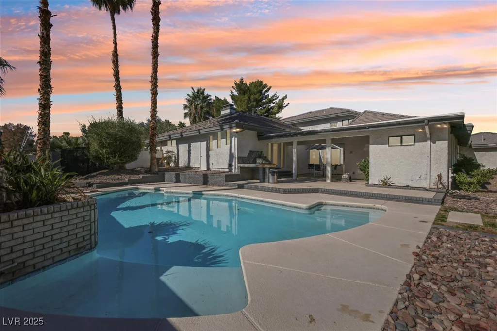 3140 Montessouri, Las Vegas, NV 89117