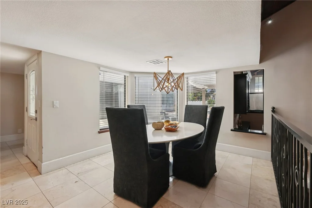 3140 Montessouri, Las Vegas, NV 89117