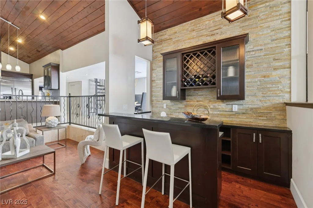 3140 Montessouri, Las Vegas, NV 89117