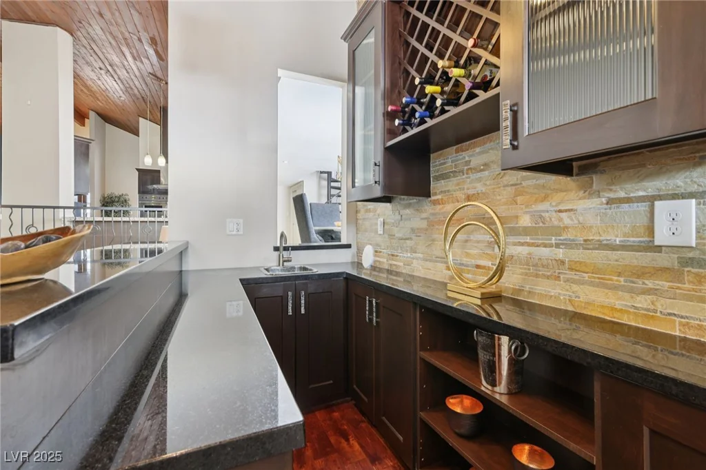 3140 Montessouri, Las Vegas, NV 89117