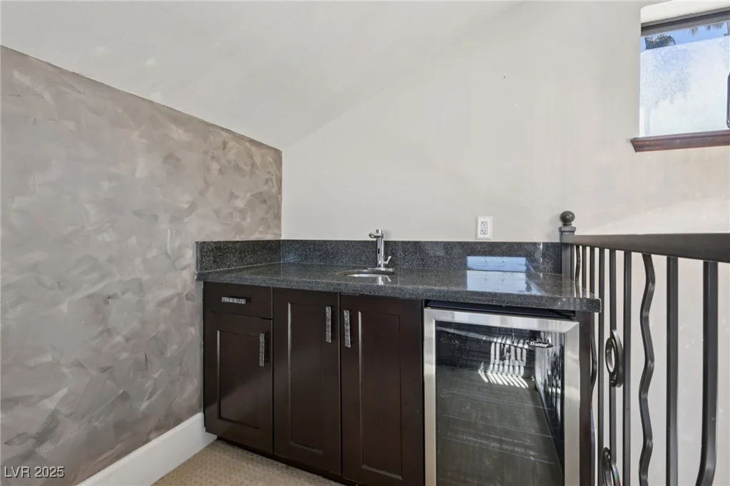 3140 Montessouri, Las Vegas, NV 89117