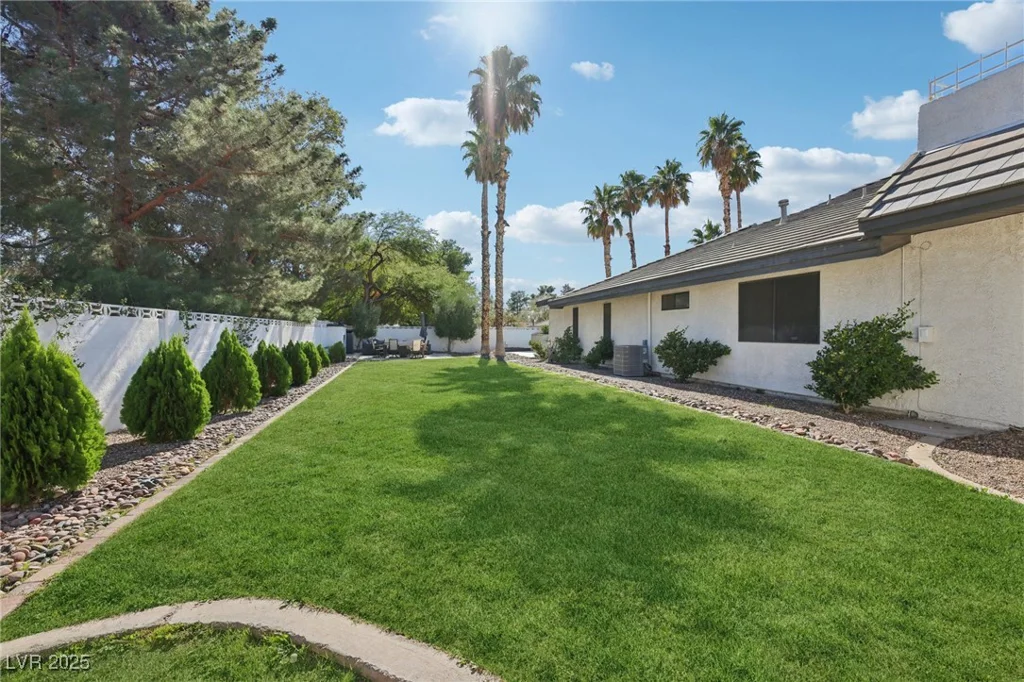 3140 Montessouri, Las Vegas, NV 89117