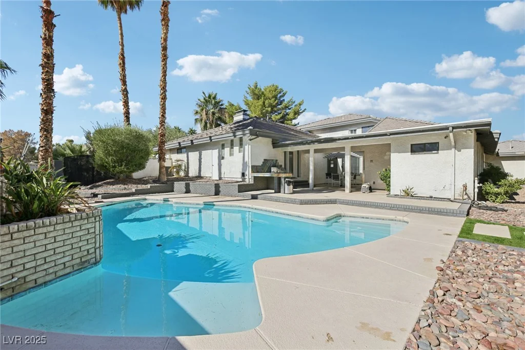 3140 Montessouri, Las Vegas, NV 89117