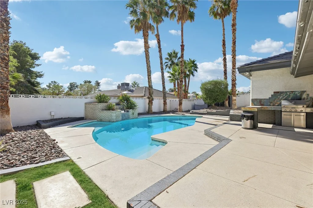 3140 Montessouri, Las Vegas, NV 89117
