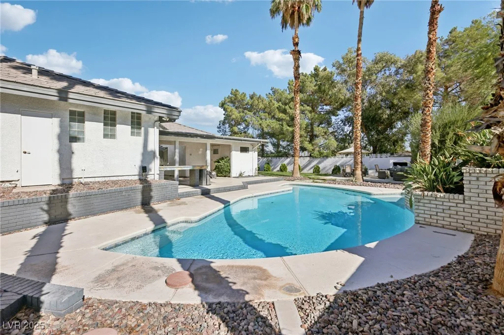3140 Montessouri, Las Vegas, NV 89117