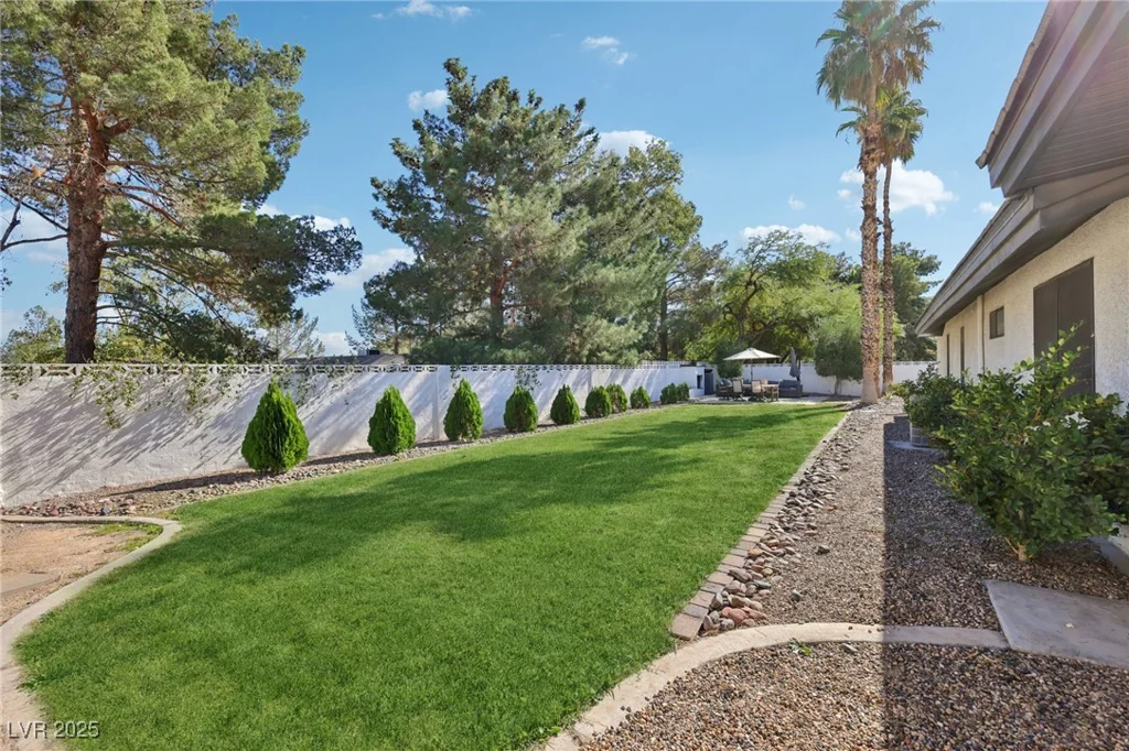 3140 Montessouri, Las Vegas, NV 89117