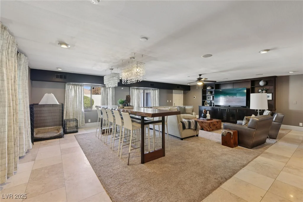 3140 Montessouri, Las Vegas, NV 89117