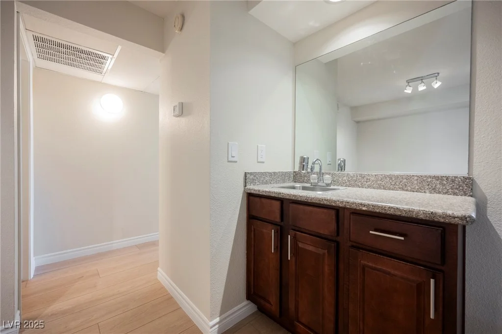 2451 Rainbow, Las Vegas, NV 89108