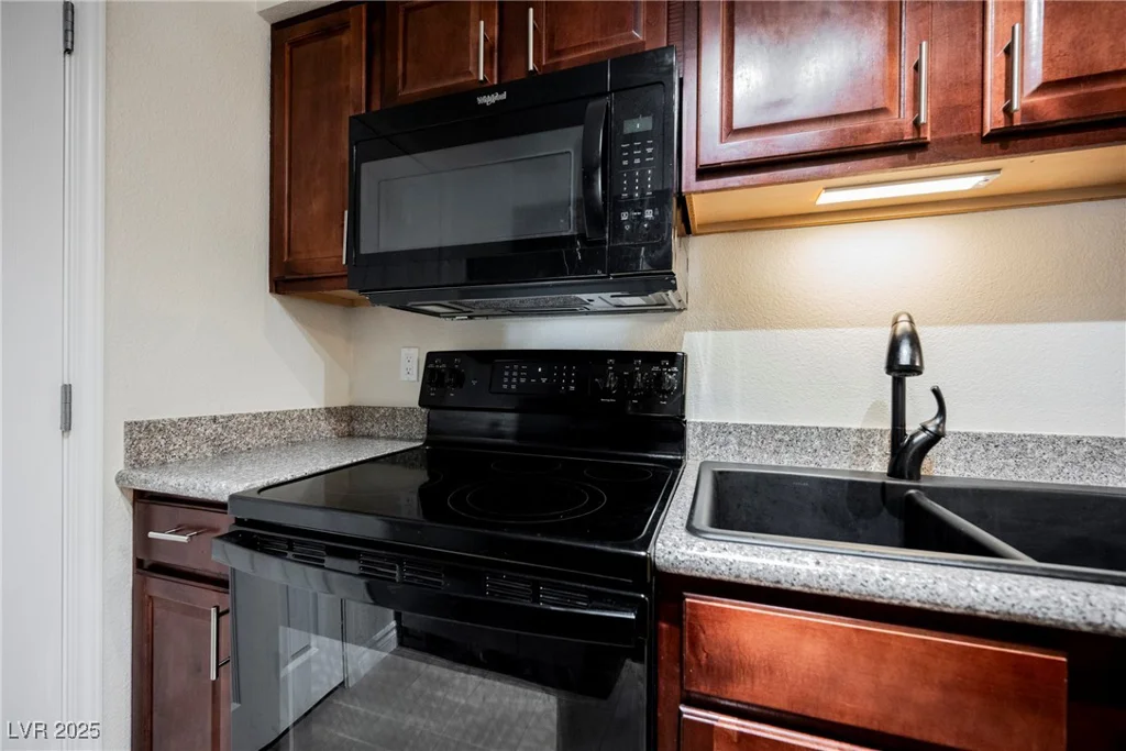 2451 Rainbow, Las Vegas, NV 89108