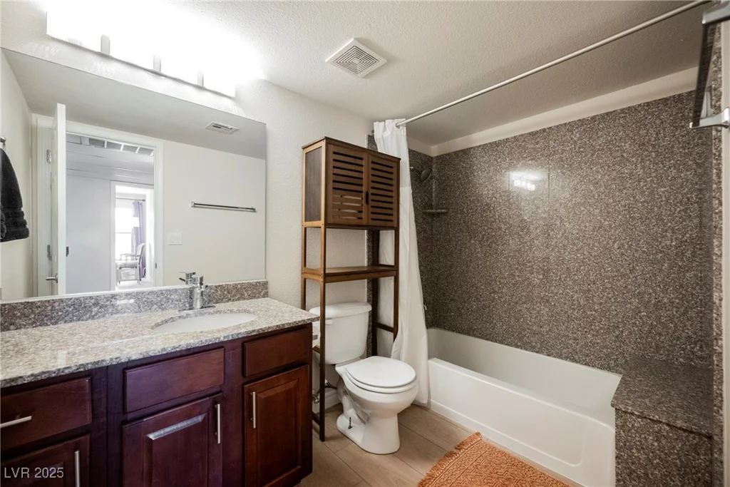 2451 Rainbow, Las Vegas, NV 89108