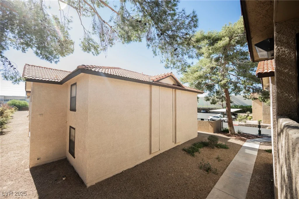 2451 Rainbow, Las Vegas, NV 89108